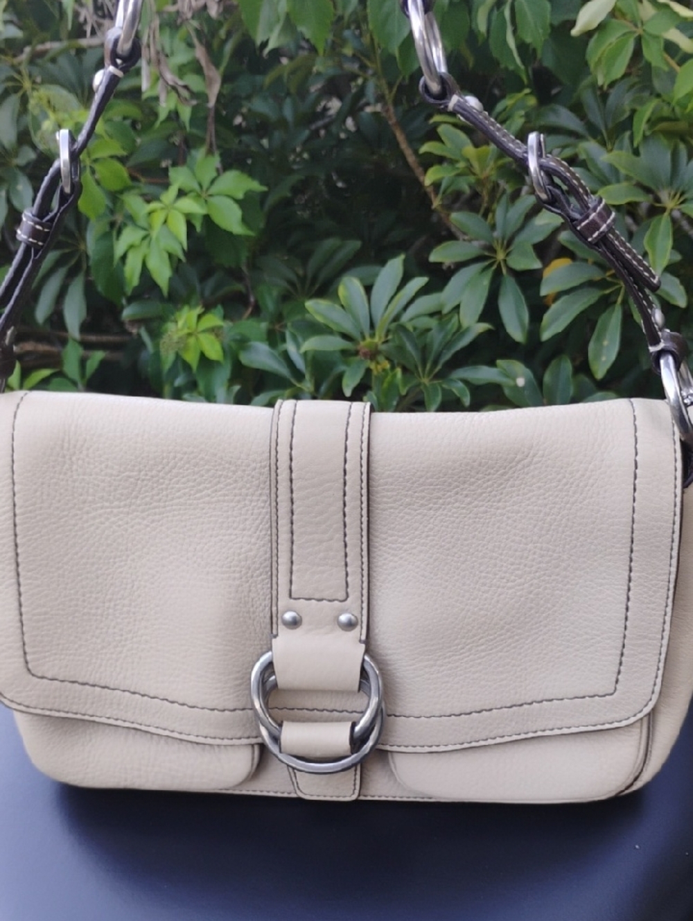 Coach Chelsea F10893 In Beige Pebbled Leather 2010 Bag In Great Condition - Picture 2 of 10
